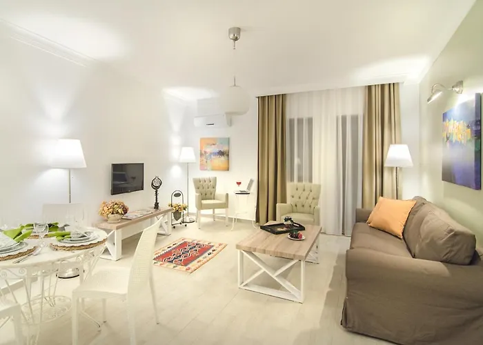 Rodina Suites Hotel